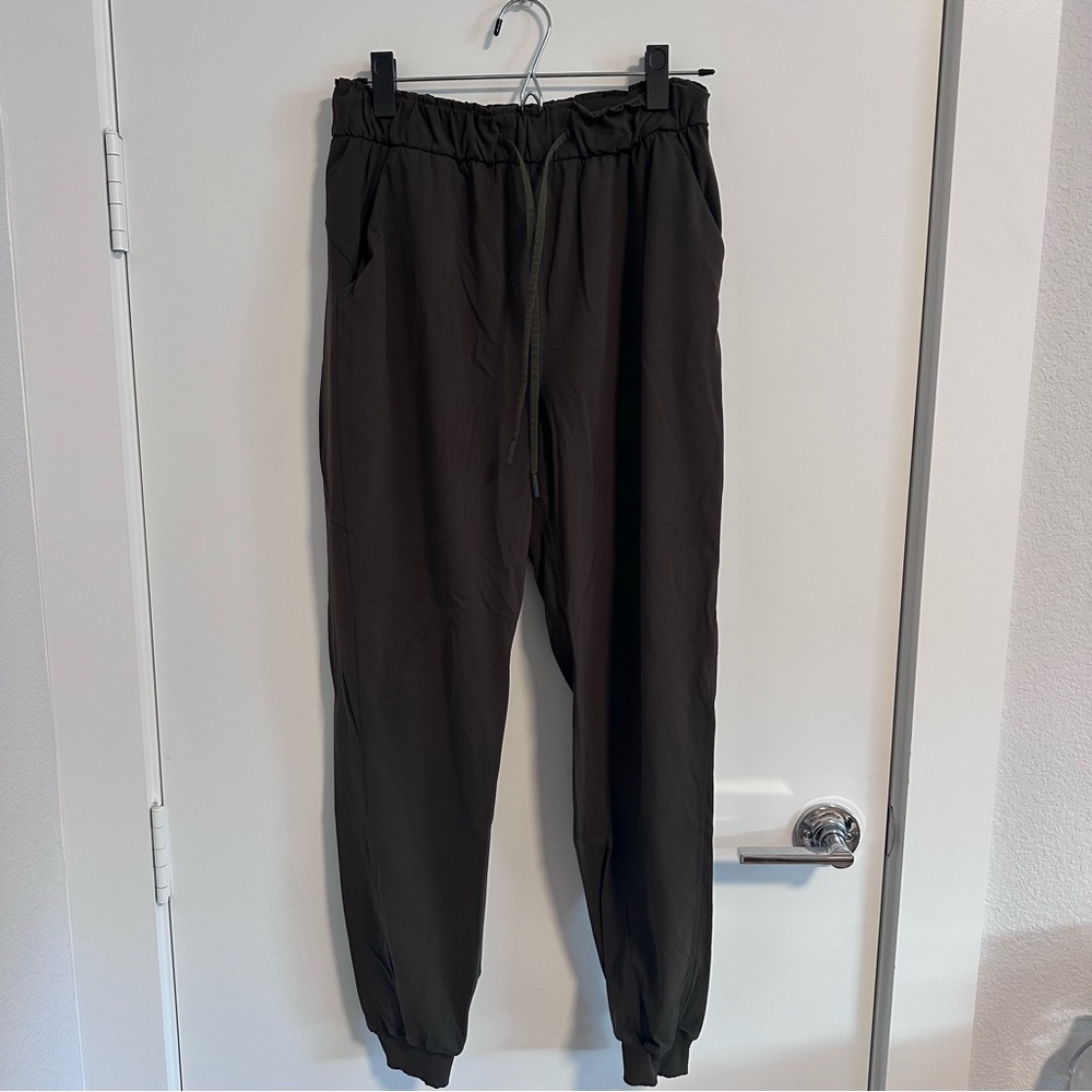 Lululemon green joggers